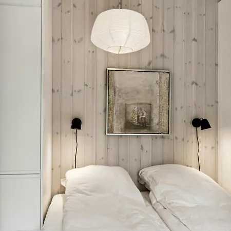 Renovated Bright In Old Marielyst *