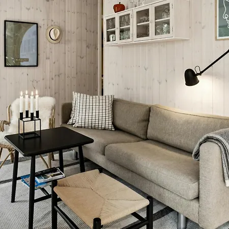 Renovated Bright In Old Marielyst