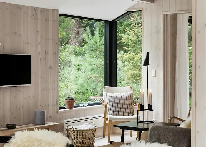 Renovated Bright In Old Marielyst * Bøtø By